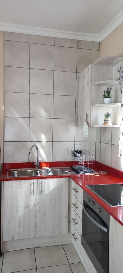 Arlogenix Villa Durbanville Buitenkant foto